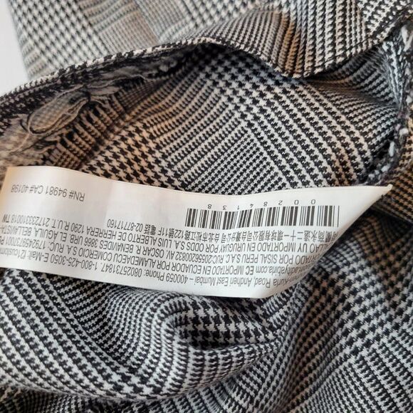 WOMEN"S FOREVER 21 SIDE ZIP CLOSURE SHORT - Picture 16 of 16